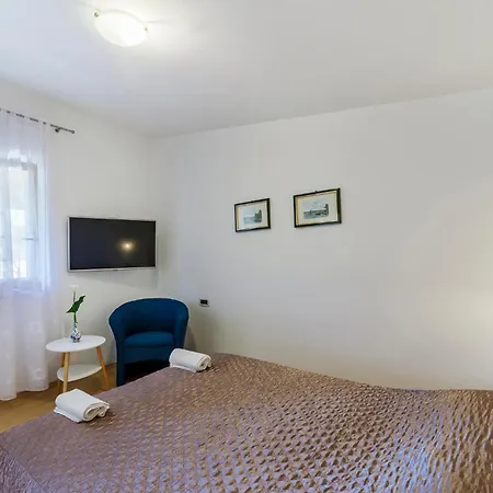 Nyaraló One-bedroom In Valbandon